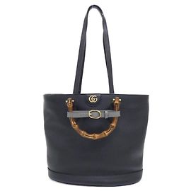 Gucci DIANA Handtasche aus schwarzem Leder