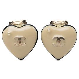 Orecchini a clip Chanel Coco Mark con motivo a cuore
