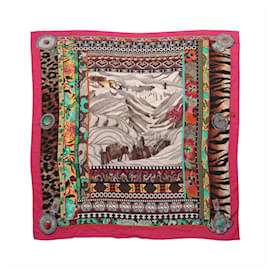 Hermès Carré Géant "La Femme aux Semelles de Vent" Kaschmir- und Seidentuch in Rosa