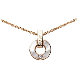 Bulgari Collana con pendente in madreperla e diamanti Bvlgari