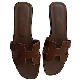 Hermès Oran Leder Sandalen Braun 40.5