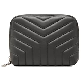 Saint Laurent Kosmetiktasche aus schwarzem Matelassé-Lammleder mit Monogramm Loulou
