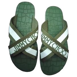 Jimmy Choo Flip Flops in Grün Krokodilprägung