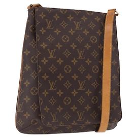 Louis Vuitton Musette Monogram Medium