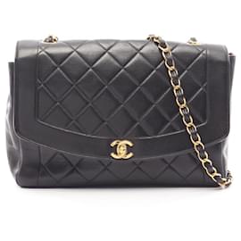 Chanel Matelassé Diana Flap Tasche