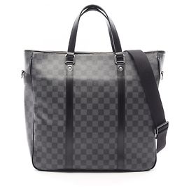 Louis Vuitton Tadao PM Tote/Borsa a 2 vie