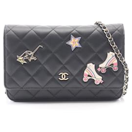 Borsa a tracolla Chanel Matelassé Icon Charm