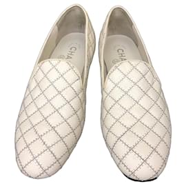 Chanel Mocassini in pelle trapuntata Bianco
