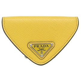 Monedero de cuero Saffiano Prada amarillo