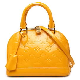 Louis Vuitton Alma BB en Monogram Vernis amarillo