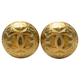 Orecchini Chanel Gold CC placcati oro tondi con clip