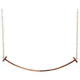 Collana T Smile di Tiffany & Co. in oro rosa