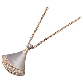 Bulgari Collana in oro rosa e madreperla Bvlgari