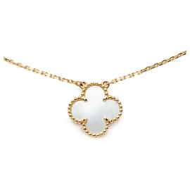 Van Cleef & Arpels Vintage Alhambra Pendant Necklace