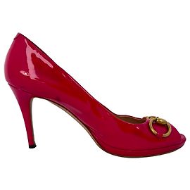 Décolleté Gucci New Hollywood Horsebit con punta aperta in vernice rosa