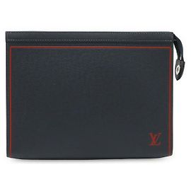 Clutch Louis Vuitton Taiga Pochette Voyage MM