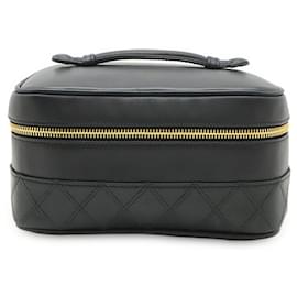 Beauty case bicolore Chanel in pelle nera