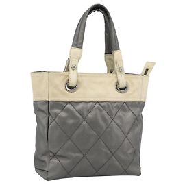 Bolsa Tote CHANEL Paris Biarritz PM em Canvas Revestido CC Prateado Auth 191000