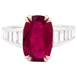 Autre Marque Anello Manalys, in oro, diamanti e rubini.