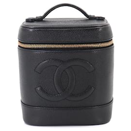 Beauty case Chanel in pelle di vitello martellata nera