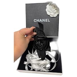 Cerchietto Chanel Camelia Nero