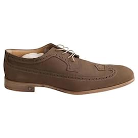 Scarpe con lacci Louis Vuitton in pelle kaki