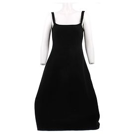 Khaite Vestido negro de tirantes