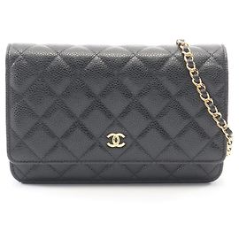 Chanel Matelassé Schultertasche aus schwarzem genarbtem Kalbsleder