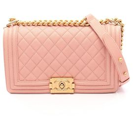 Borsa a tracolla Boy di Chanel in pelle di vitello granulata rosa