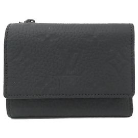 Louis Vuitton Taurillon Monogram Portefeuille Pilot Wallet