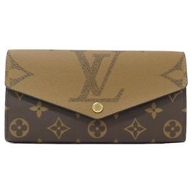 Portafoglio Louis Vuitton Monogram Giant Sarah