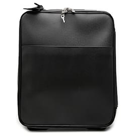 Louis Vuitton Nero Taiga Pegase 45