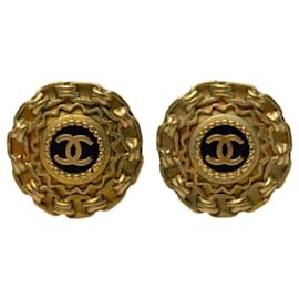Orecchini Chanel Gold CC placcati oro e resina con catena e clip rotondo
