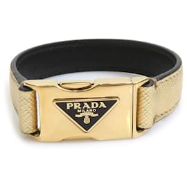 Bracciale Charm Prada in pelle e metallo dorato