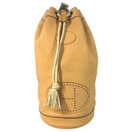 Borsa a tracolla in pelle Taurillon Clemence Hermès