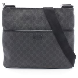 Gucci GG Supreme Shoulder Bag