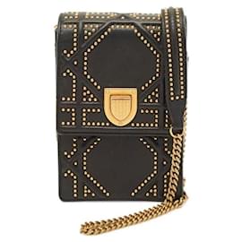 Borsa a tracolla in pelle nera con borchie Dior Diorama Vertical