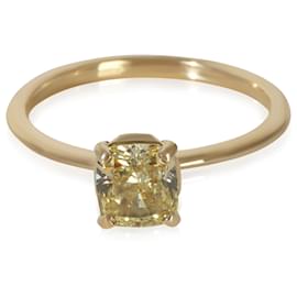 Anello di fidanzamento Tiffany True con diamante taglio cushion da 0,79 ct Tiffany & Co.