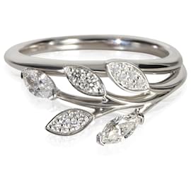 Anel Tiffany & Co. Victoria Vine em platina e diamantes