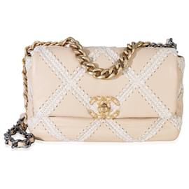 Bolso Chanel 19 Flap de piel de becerro beige crochet tamaño Medium