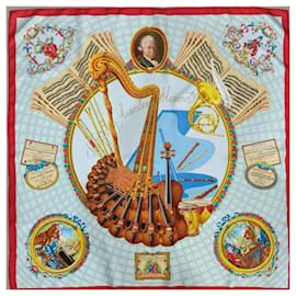 Hermès Carré 90 "Hommage à Mozart" Seidentuch in Rot x Blau