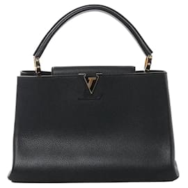 Borsa Louis Vuitton Capucines MM Parnassea in nero M48864
