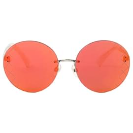 Occhiali da Sole Chanel Mirrored in Rosso CH4216