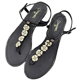Sandali Thong Chanel Black Flower Pearl - EU 41 Usato