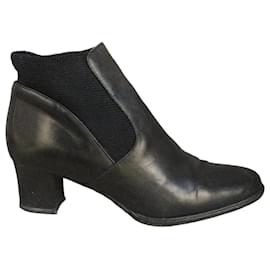 Bally Botines de cuero negro