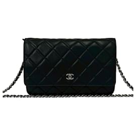 Chanel Matelassé Lammfell Schultertasche