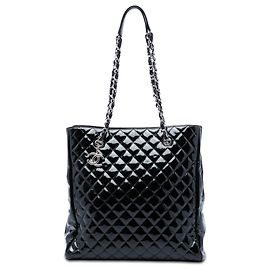 Tote Chanel Black CC Quilted Patent North South