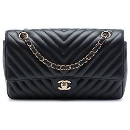 Chanel Black Medium Classic Chevron Crumpled Calfskin Double Flap