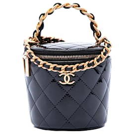 Beauty case Chanel Afternoon Tea in vernice trapuntata nera con catena