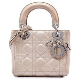 Dior Lady Dior Cannage Mini aus irisierendem rosa Lammleder